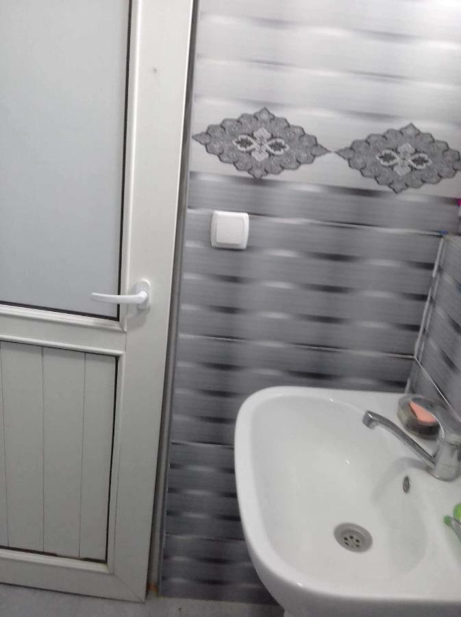 Udabno Naili Hotel Luaran gambar